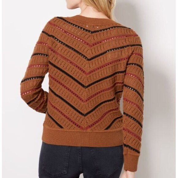 Everee Sawyer Chevron Pullover Sweater Top Women Size Small NWT V Neck Knit - Picture 2 of 14